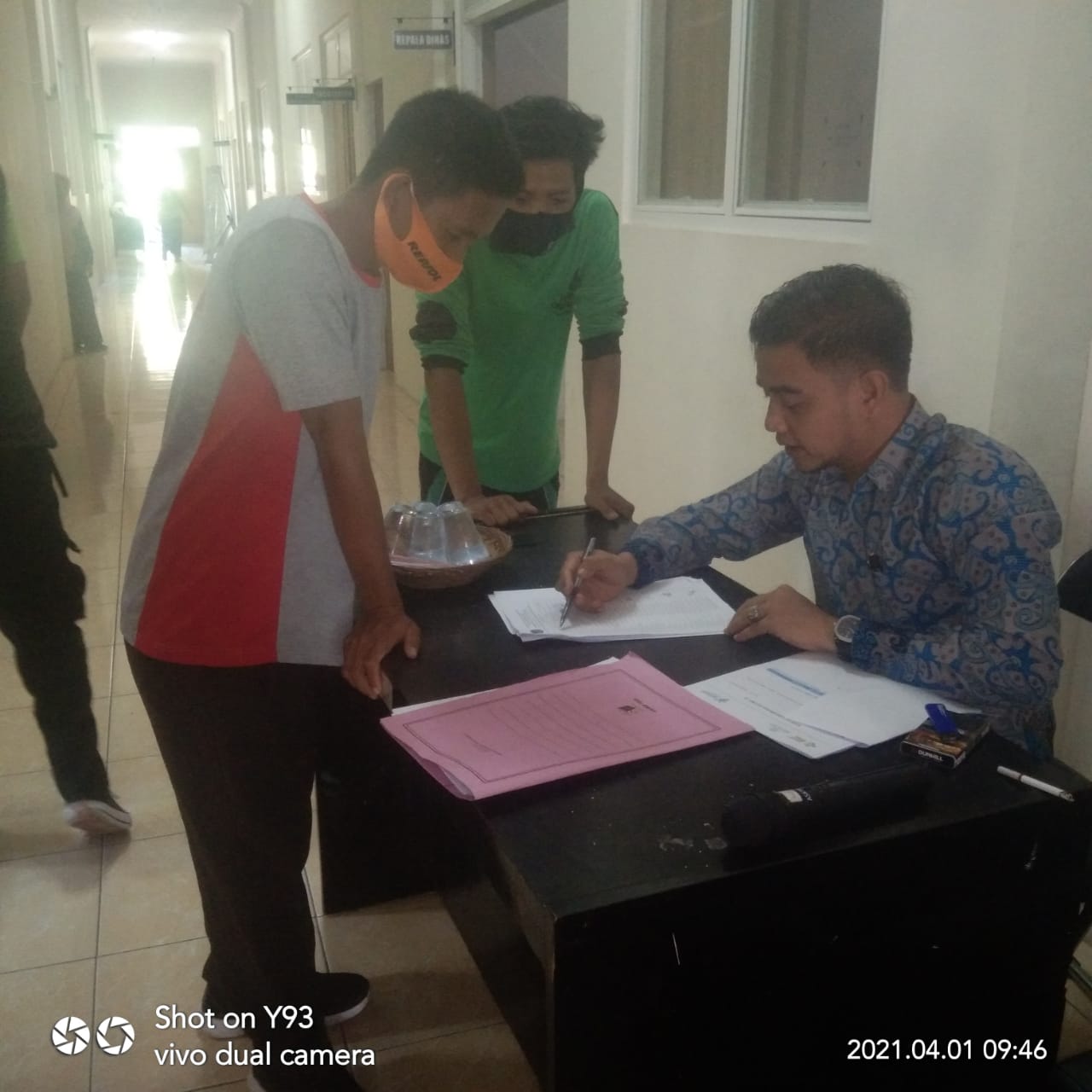 Dinas LHPKP Lombok Utara Vaksni Untuk 180 Staf dan Karyawan