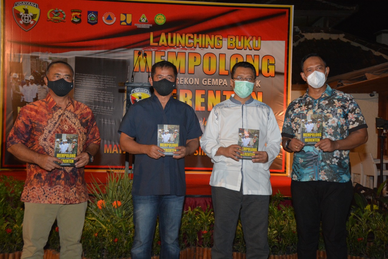 Danrem 162/WB Luncurkan Buku Mempolong Merenten Gempa Lombok