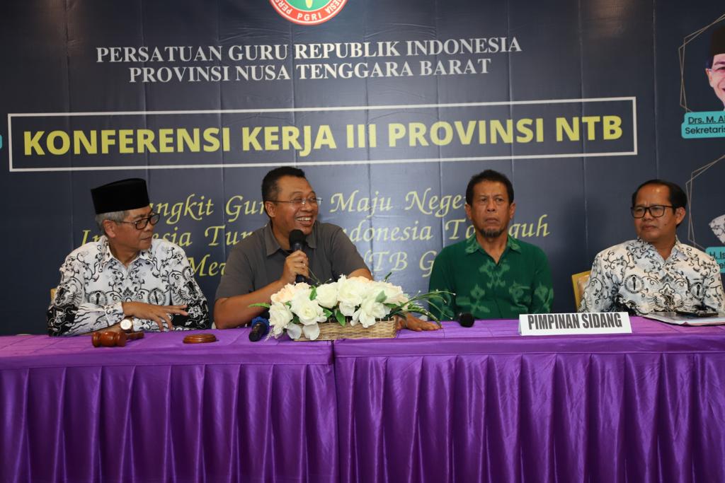 Gubernur NTB Hadiri Konferensi Kerja III PGRI NTB di Sumbawa