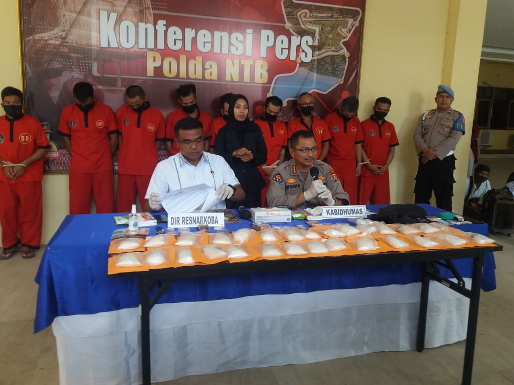  Sopir Truk Jaringan Sumatera Bawa Sabu Hampir 2.7 Kg, Dibekuk Tim Resnarkoba Polda NTB