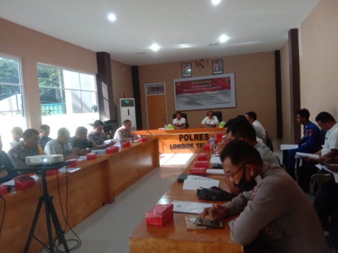 Kasat Tahti Polres Loteng Dampingi Dit Tahti Polda NTB Sosialisasi dan Supervisi Kasat Tahti Polres Loteng Dampingi Dit Tahti Polda NTB Sosialisasi dan Supervisi