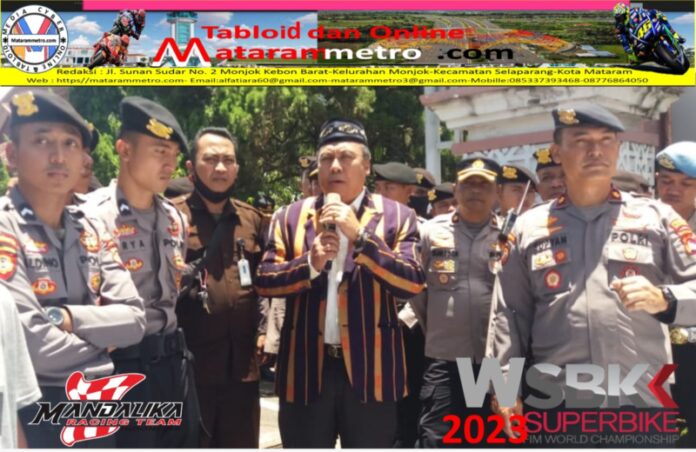 Kendatipun Ditolak Sekwan DPRD NTB Kembali Temui Unras BPDKPR Kendatipun Ditolak Sekwan DPRD NTB Kembali Temui Unras BPDKPR