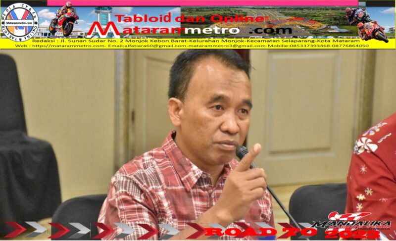 Kepala Dinas Komunikasi Informasi dan Statistik NTB Dr. Najamudin Amy, S.Sos., M.M memimpin rapat persiapan Rapat Koordinasi Nasional (Rakornas) Ke 14 Komisi Informasi (KI) Pusat Se-Indonesia yang berlangsung di ruang rapat Sangkareang Lombok Raya Hotel pada Jumat (21/7/2023)