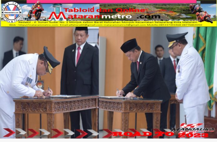 Pj Gubernur Mamiq Gita Serahterima Jabatan dengan Gubernur Wagub Zul Rohmi Pj Gubernur Mamiq Gita Serahterima Jabatan dengan Gubernur Wagub Zul Rohmi