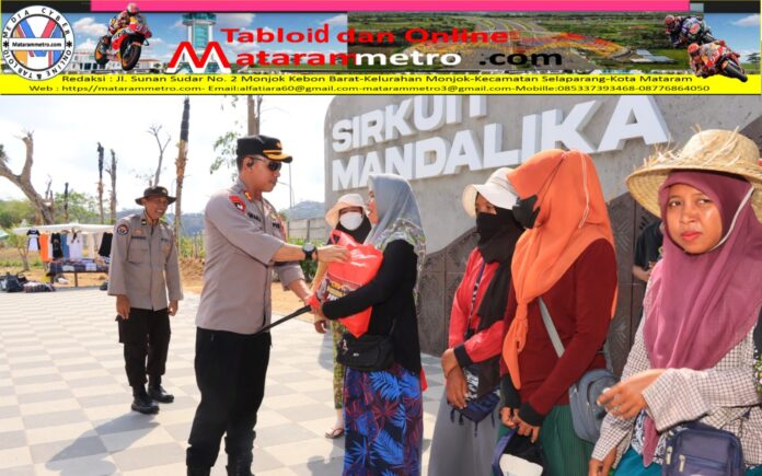 Jelang MotoGP Mandalika 2023, Polres Loteng Laksanakan Baksos Dan Bansos Di Areal Sirkuit Mandalika Jelang MotoGP Mandalika 2023, Polres Loteng Laksanakan Baksos Dan Bansos Di Areal Sirkuit Mandalika