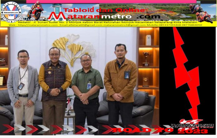 Listrik Padam ? Ini Alasan PLN !! Penjabat Gubernur NTB, Drs. H. Lalu Gita Ariadi bertemu secara langsung dengan General Manager (GM) PLN UIW NTB, Sudjarwo terkait kondisi ketersediaan daya listrik saat ini yang berlangsung di Ruang Kerja Gubernur NTB, Kamis 9 November 2023.