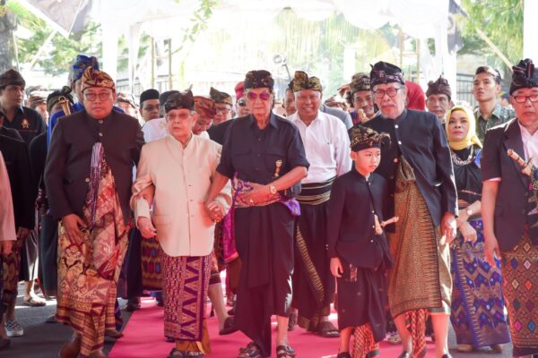 Sangkep Karye Majelis Adat Sasak: Pj Gubernur NTB Apresiasi MAS Bantu Pemprov Bangun Daerah Melalui Adat Istiadat dan Budaya