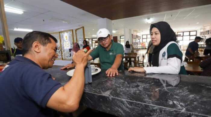 Pj. Gubernur NTB Hassanudin Kunjungi NTB Mall, Ada Pojok HAKI Kemendes dan Kemenkumham