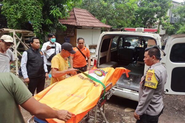 Polres Loteng Gelar Olah TKP Penemuan Mayat di Kuta.