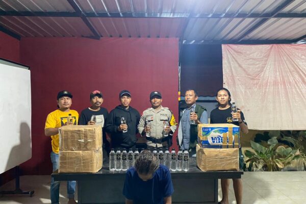 Bersih-Bersih Miras Jelang Pergantian Tahun, Tim Opsnal Polsek Rasbar Sita 5 Dus Arak Bali