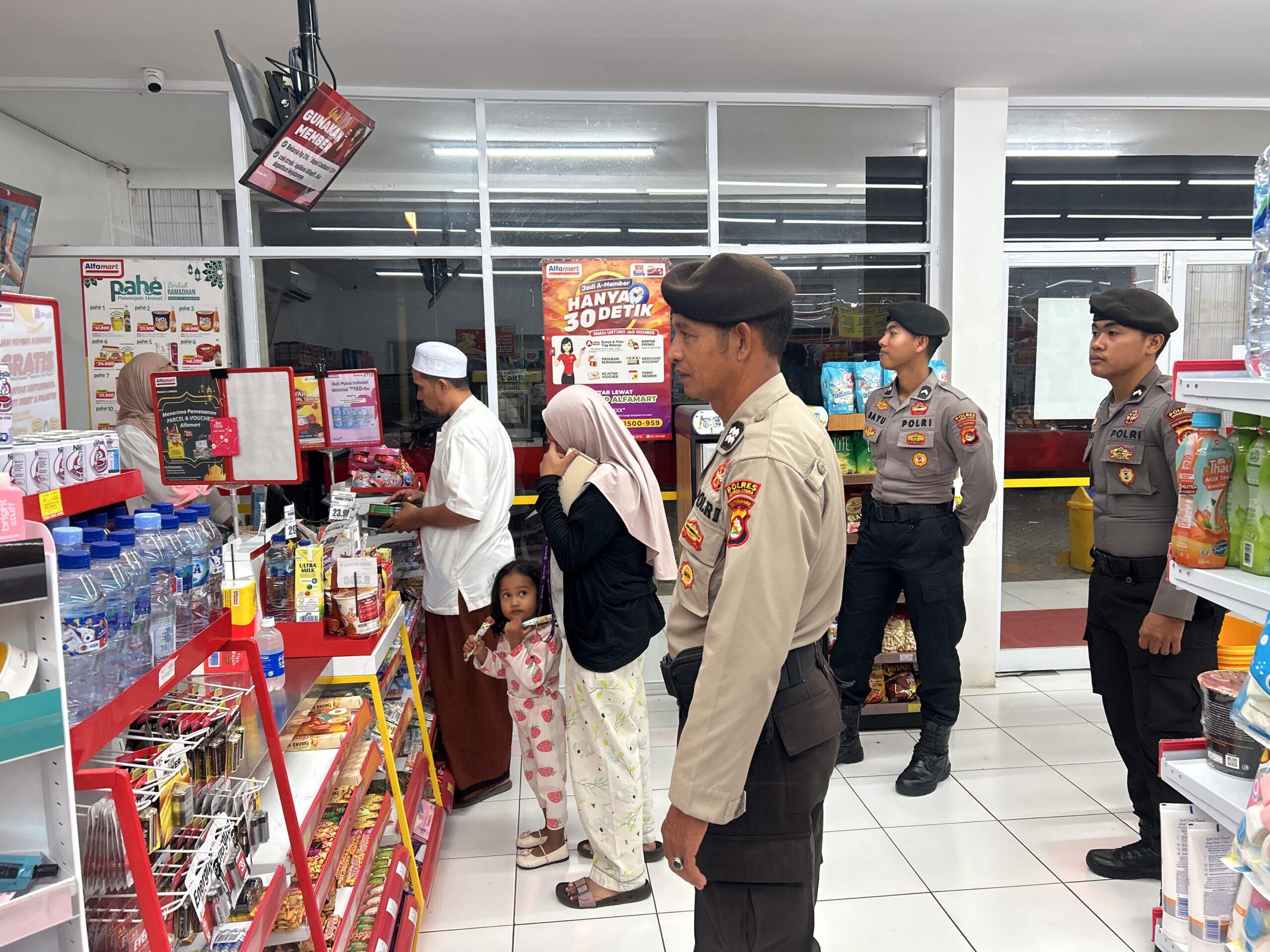 Sat Samapta Lotara Masifkan Patroli Dengan Upaya Persuasif Ciptakan Kondusifitas Wilayah