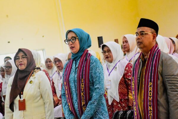 Bunda Sinta Buka Penguatan Organisasi IGTKI-PGRI NTB Membangun Karakter Anak