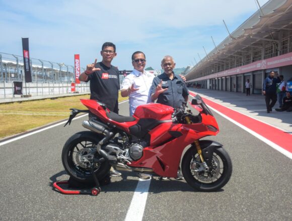 Gubernur NTB Ajak Peserta Ducati Race As One Nikmati NTB