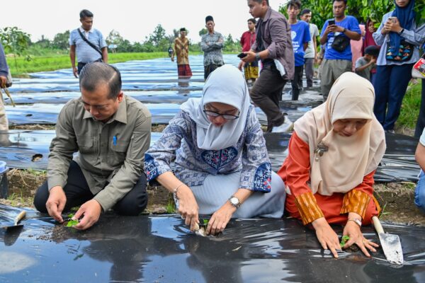 Gubernur: Awal yang Baik Agar Teman-Teman Difabel Berdiri di Kaki Sendiri