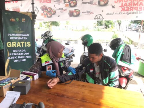 Polda NTB Hadirkan Sentuhan Sehat untuk Ojol Jelang Hari Bhayangkara Ke-79