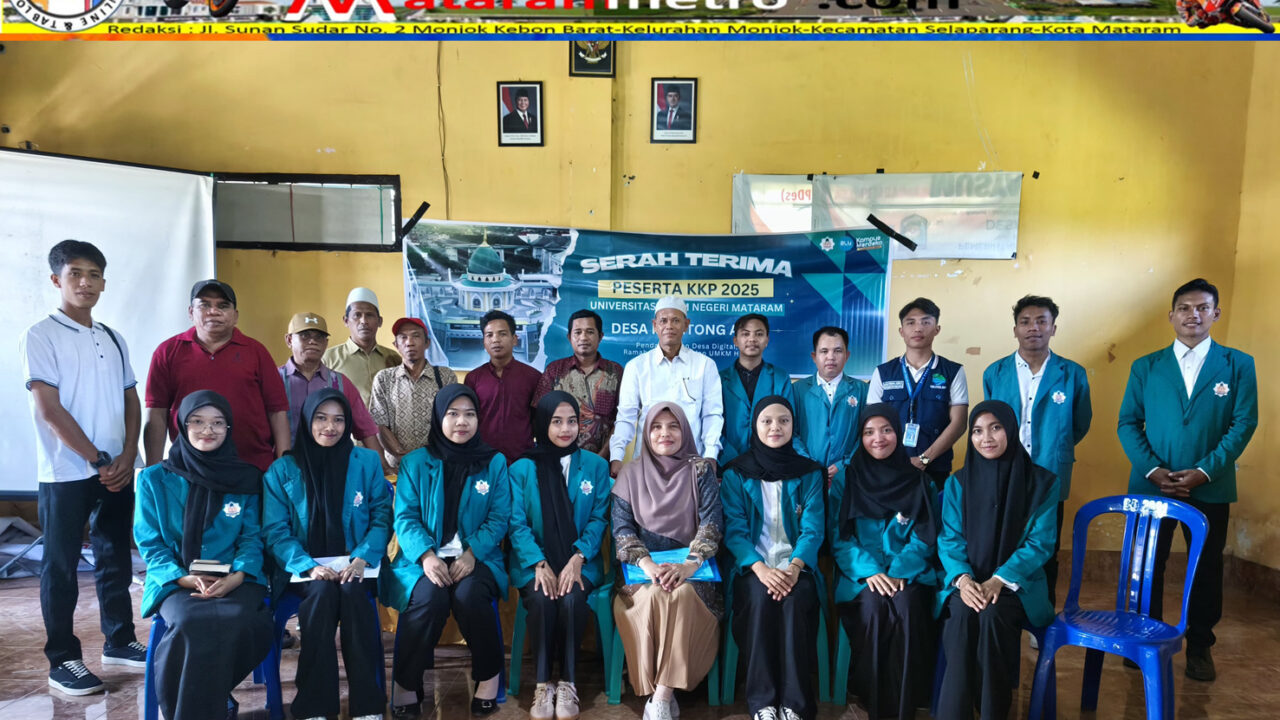 Pemdes Montong Are Terima KKP UIN Bawa Misi Desa Digital dan UMKM Halal