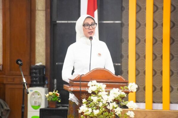 Sinta Agathia Iqbal Ajak Pengurus Dekranasda Kota Mataram dan Organisasi Lainnya Bekerja dengan Hati