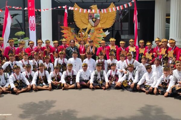  Persiapan Atraksi HUT RI "Tembolak Beak NTB Gladi Bersih di Istana Merdeka Jakart