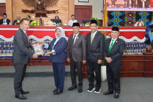 Paripurna 4 Tahun Sidang 2024/2025 DPRD NTB, BPK Temukan Kelebihan Belanja RSUP Rp. 247 M