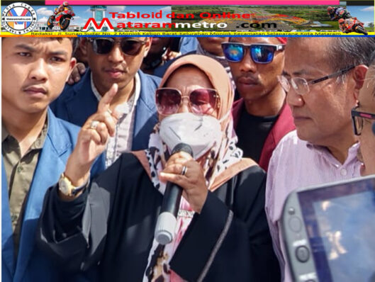 Isvie Rupaeda Ketua DPRD NTB Rela Tinggalkan Pemakaman Kakaknya Temui Masa Aksi dan Pasang Badan Menolak Kereta Gantung Rinjani