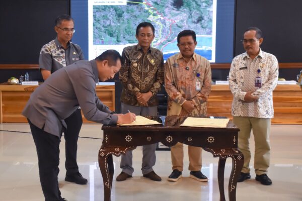 Buka Rapat Batas Daerah Lombok Tengah–Lombok Barat, Gubernur Iqbal: Saatnya Fokus pada Pembangunan