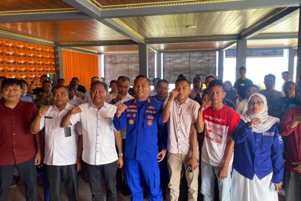 Polairud Polda NTB Dorong Konservasi Hiu Paus di Teluk Saleh