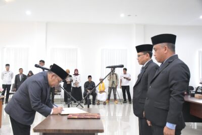 Gerbong Mutasi Lombok Utara Bergerak, Sekda Terlempar Ke Staf Ahli