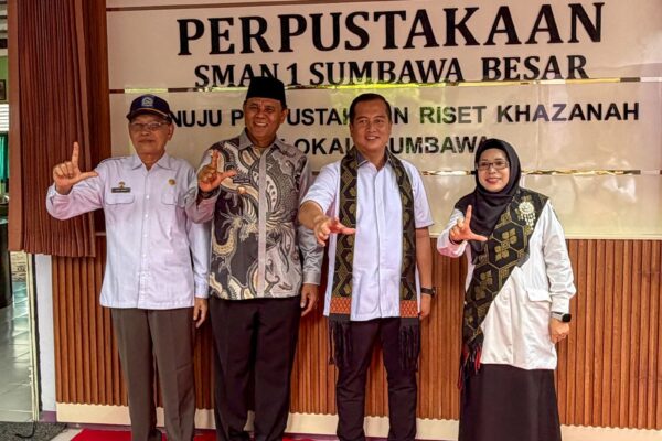 Hari Bahasa, Sumbawa Gelar Lomba Resensi Buku Lokal Menumbuhkan Literasi Lokal
