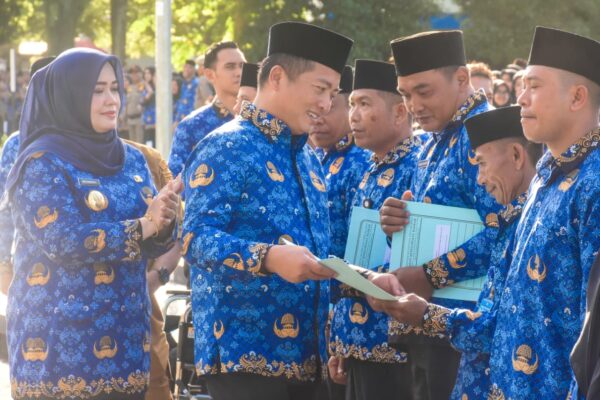Kado Jelang Nataru 2025-2026 Gubernur NTB Lantik 9.411 PPPK Paruh Waktu