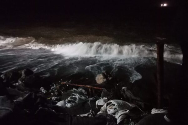 Gubernur NTB Tinjau Lokasi Banjir Rob di Ampenan, Enam Rumah Warga Rusak Parah