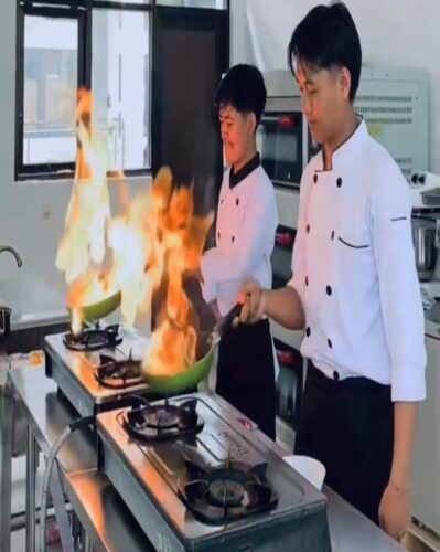 Revitalisasi SMKN 2 Selong Optimalisasi TEFA, Ajang Aksi Produksi Kulliner