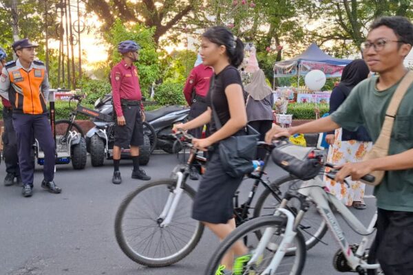 Ditpamobvit Polda NTB Amankan Car Free Day Udayana, Warga Beraktivitas dengan Aman dan Nyaman
