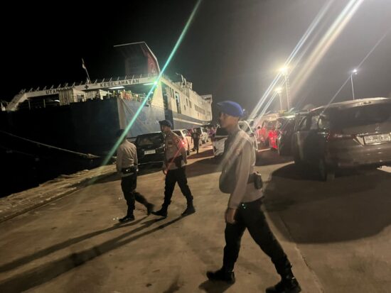 Ops Ketupat Rinjani 2026, Polairud Polda NTB Intensifkan Patroli di Pelabuhan Gili Mas dan Kayangan
