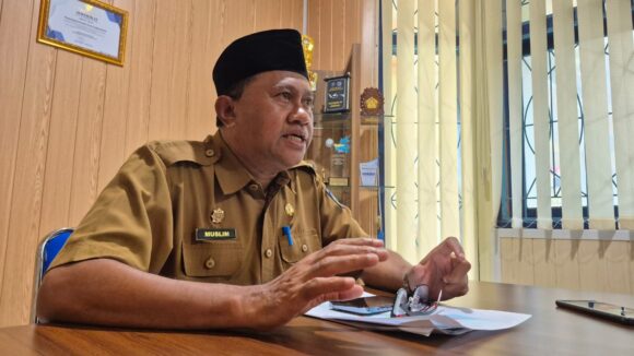 Kepala Dinas Perikanan dan Kelautan (Dislutkan), Muslim, S.T., M.Si di kantornya di Mataram, Selasa (07/04/2026).