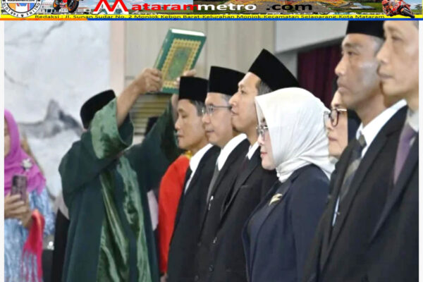 Gubernur NTB Lantik 33 Pejabat Eselon II, III, IV, Dr. Syamsul Hadi Nakhodai Dinas Dikpora