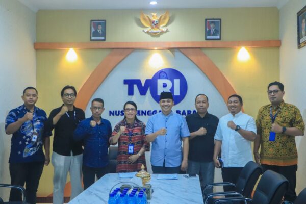 Pemprov NTB dan TVRI NTB Perkuat Sinergi Komunikasi Publik Melalui Penandatanganan Kerja Sama