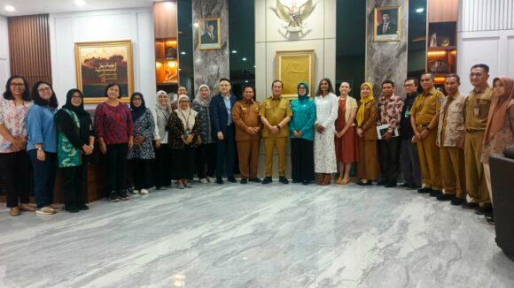 Kesehatan Mata, Pemprov NTB Gandeng Yayasan Australia Menyasar 5000 Penderita