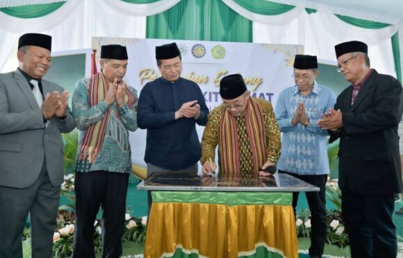 Mendikdasmen dan Gubernur NTB Resmikan RS UMMAT untuk Perkuat Layanan Kesehatan