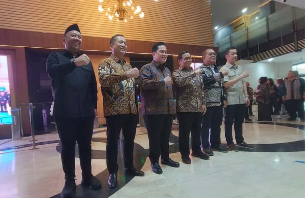 Gubernur NTB Resmi Terima SK Tuan Rumah PON XXII 2028