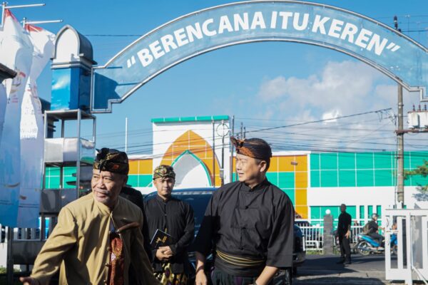 Gubernur Iqbal Ajak Para Ayah Jadi Role Model dan Lindungi Anak dari Fenomena Fatherless Country