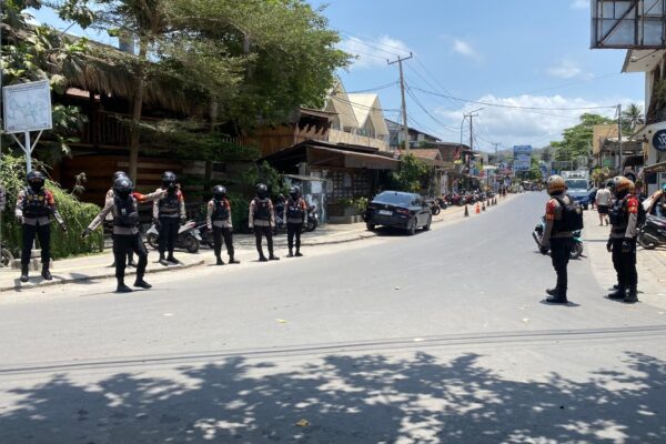 Cegah Kemacetan, Subsatgas Samapta Ops Mandalika Atur Lalu Lintas di Kawasan Kute Mandalika